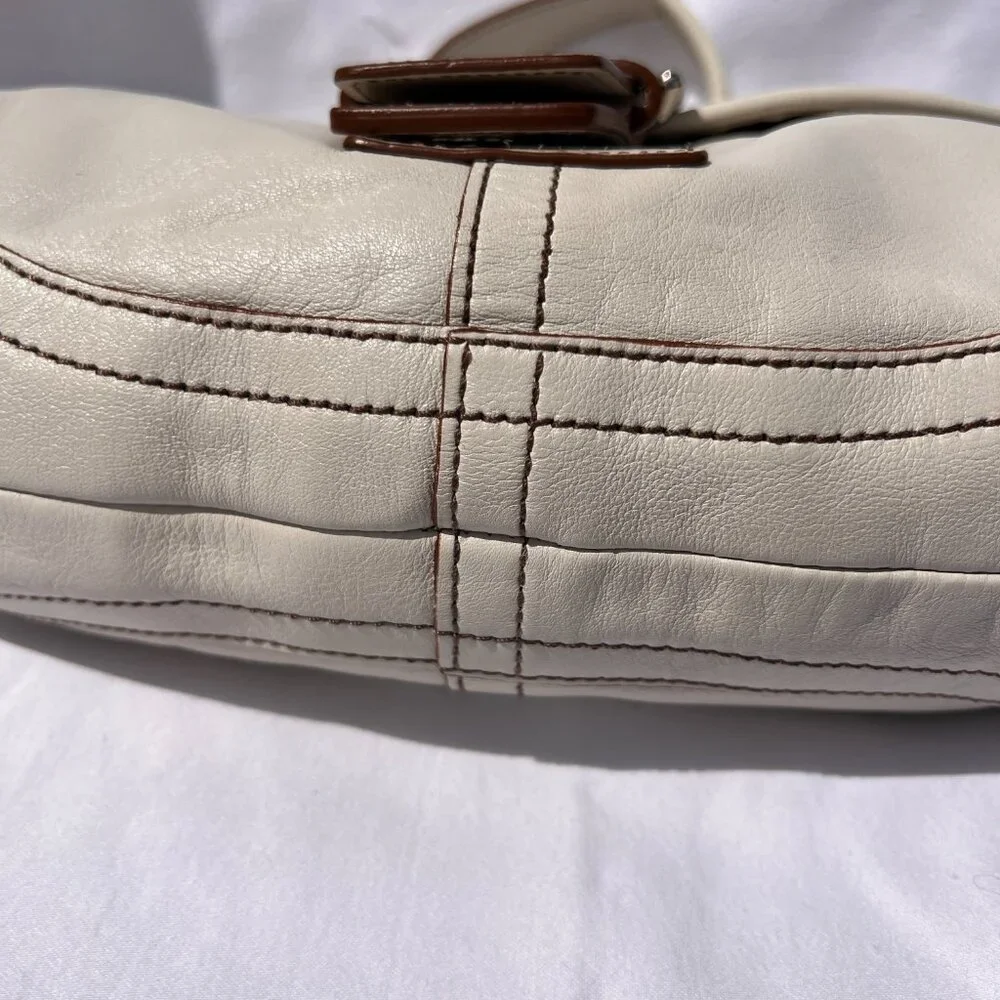 Vintage Coach Soho Ivory Off White Large Shoulder Bag Style 9248 - Picture 5 of 16